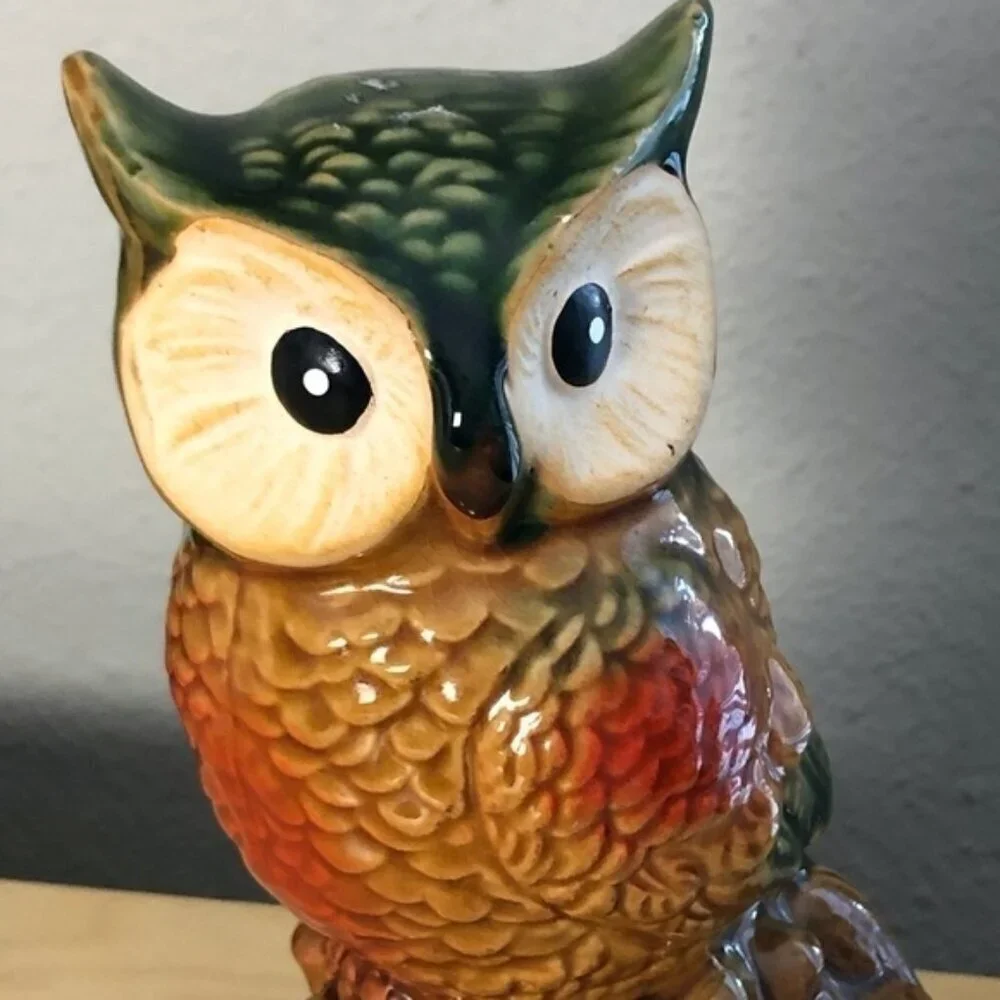 Vintage Pier 1 Imports Majolica Ceramic Horned Owl Perched on a Pinecone 8